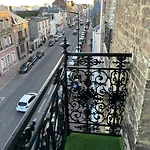 Verdun Dore - Parking Gratuit, Netflix, Balcon, Internet Fibre - 2 Ch 公寓 勒阿弗尔