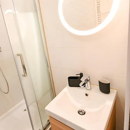 Verdun Dore - Parking Gratuit, Netflix, Balcon, Internet Fibre - 2 Ch Гавр