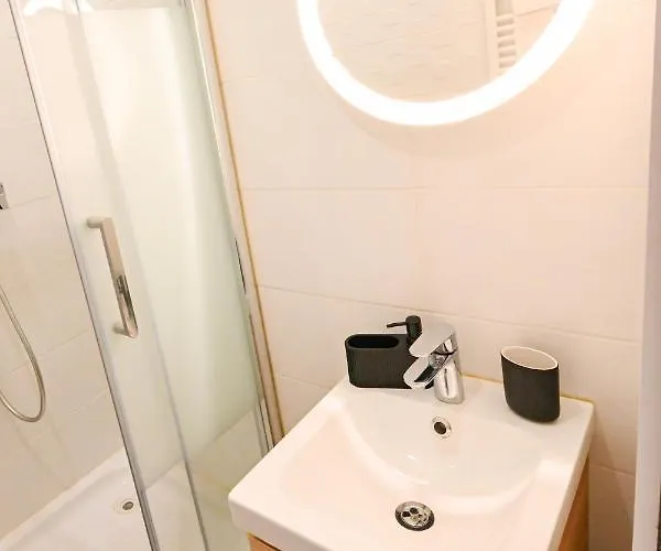 Verdun Dore - Parking Gratuit, Netflix, Balcon, Internet Fibre - 2 Ch Гавр