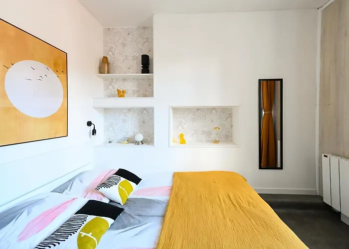 Verdun Dore - Parking Gratuit, Netflix, Balcon, Internet Fibre - 2 Ch Апартаменты Гавр