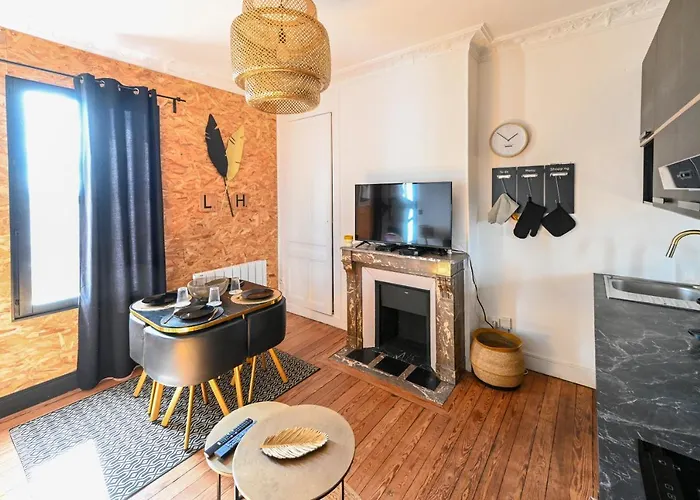 Verdun Dore - Parking Gratuit, Netflix, Balcon, Internet Fibre - 2 Ch Апартаменты Гавр